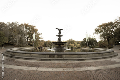 Fotografía Bethesda Terrace and Fountain in New york city America