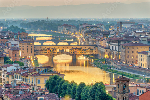 Plakat Florencja zmierzchu miasta linia horyzontu i Ponte Vecchio most, Florencja, Włochy