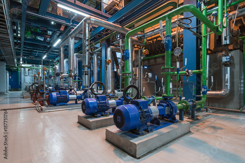 Cuadros en Lienzo Pumps in a cogeneration station