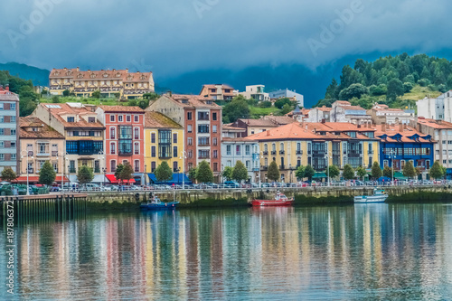 The beautiful town of Ribadesella, on the Cantabrian Sea, birthplace of the Spanish Queen, Principality of Asturias, Northern Spain Fototapete
