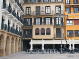 Fototapeta Paryż - Café am Plaza de Castillo Pamplona