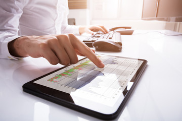 Aufkleber - Close-up Of A Businessperson Using Digital Tablet