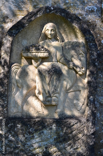 Fotografie, Obraz DÉESSE EPONA FRESQUE ART CELTE YONNE FRANCE