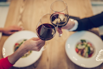 Wall Mural - Romantic couple in restaurant