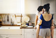 © Rawpixel.com - Lesbian couple in the kitchen