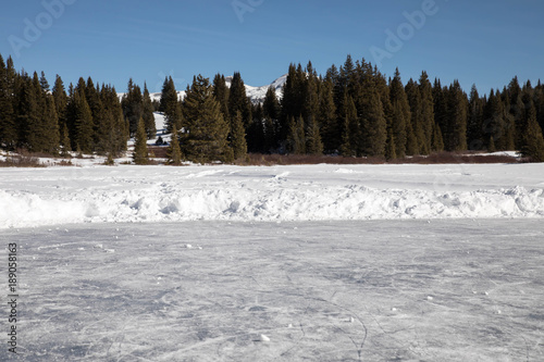 Fototapeta na szkło Pond ice rink in San Juan National Forest