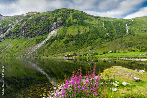 Plakat Norwegia, widok jeziora Eidsvatnet