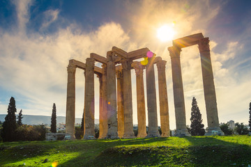 Fototapete - The Temple of Olympian Zeus (Greek: Naos tou Olimpiou Dios), also known as the Olympieion, Athens, Greece.