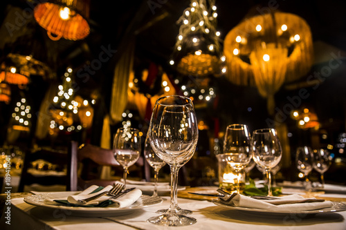 Fotografía luxury elegant table setting dinner in a restaurant