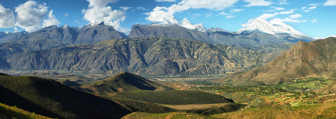 Wall Mural - Huascaran peak, Peru