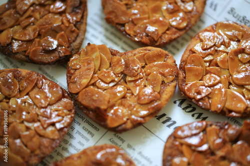 Fotomural florentine cookies with heart shaped in valentine day