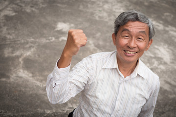 Wall Mural - strong old man healthy senior portrait