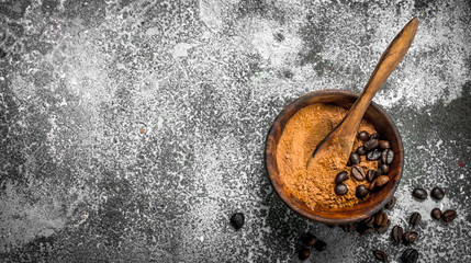 Poster - Ground coffee in a bowl.