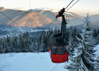 Canvas Print - Cable car transportation in Bucegi Mountains, Cota 2000, Sinaia, Romania