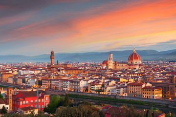 Wall Mural - Beautiful views and peace of Florence cityscape in the background Cathedral Santa Maria del Fiore at sunrise