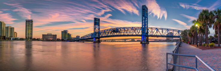 JACKSONVILLE RIVERWALK, FL