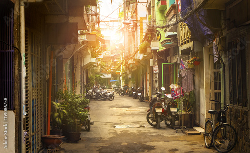 Fotografía Little street of Ho Chi Minh city, Vietnam