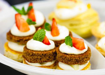 Poster - Plate of fruit dessert