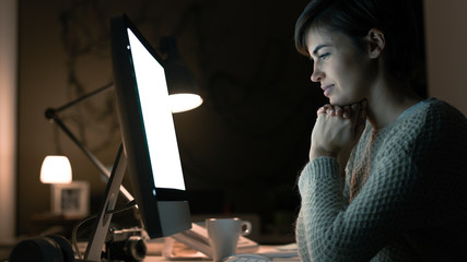 Wall Mural - Woman connecting at night