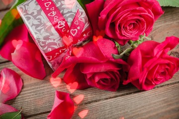 Sticker - Red roses and holiday gift