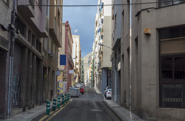 Naklejka na meble Typical narrow street in Santa Cruz