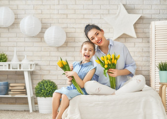 Poster - daughter congratulating mom