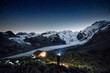 Abenteurer mit Stirnlampe bei der Boval Hütte SAC, Val Morteratsch, Engadin, Schweiz