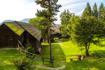 Poster - Wooden Mountain House