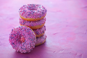 Sticker - delicious pink donuts