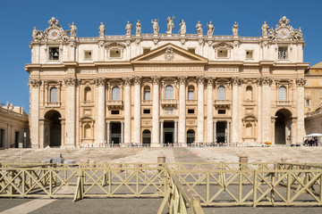 Wall Mural - The Basilica of Saint Peter at the Vatican in Rome