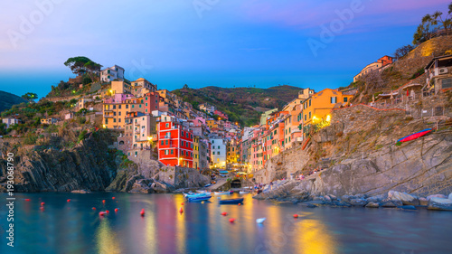 Riomaggiore, the first city of the Cique Terre in Liguria, Italy Tableau sur Toile