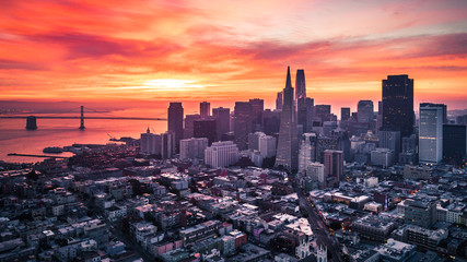 Fototapete - San Francisco Skyline at Sunrise