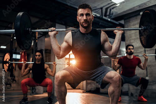 Building some serious muscles Fototapet