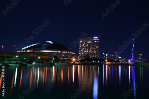 福岡市百道浜の夜景 福岡タワーとドーム Buy This Stock Photo And Explore Similar Images At Adobe Stock Adobe Stock