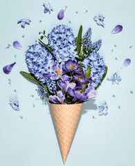 Sticker - Spring flowers in waffle cone