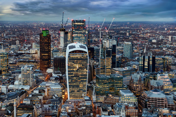 Fototapete - Blick auf die beleuchtete City von London am Abend