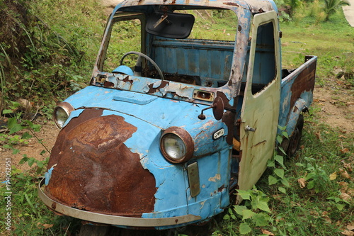 Altes Kaputtes Rostiges Auto Old Broken Car Buy This Stock Photo And Explore Similar Images At Adobe Stock Adobe Stock