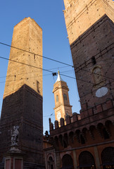 Canvas Print - Asinelli and Garisenda Tower in Bologna, Emilia Romagna, Italy