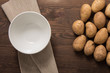 Kartoffel und Schüssel