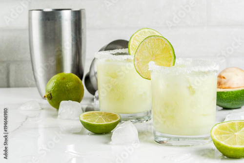 Fotomural Alcoholic cocktail recipes and ideas