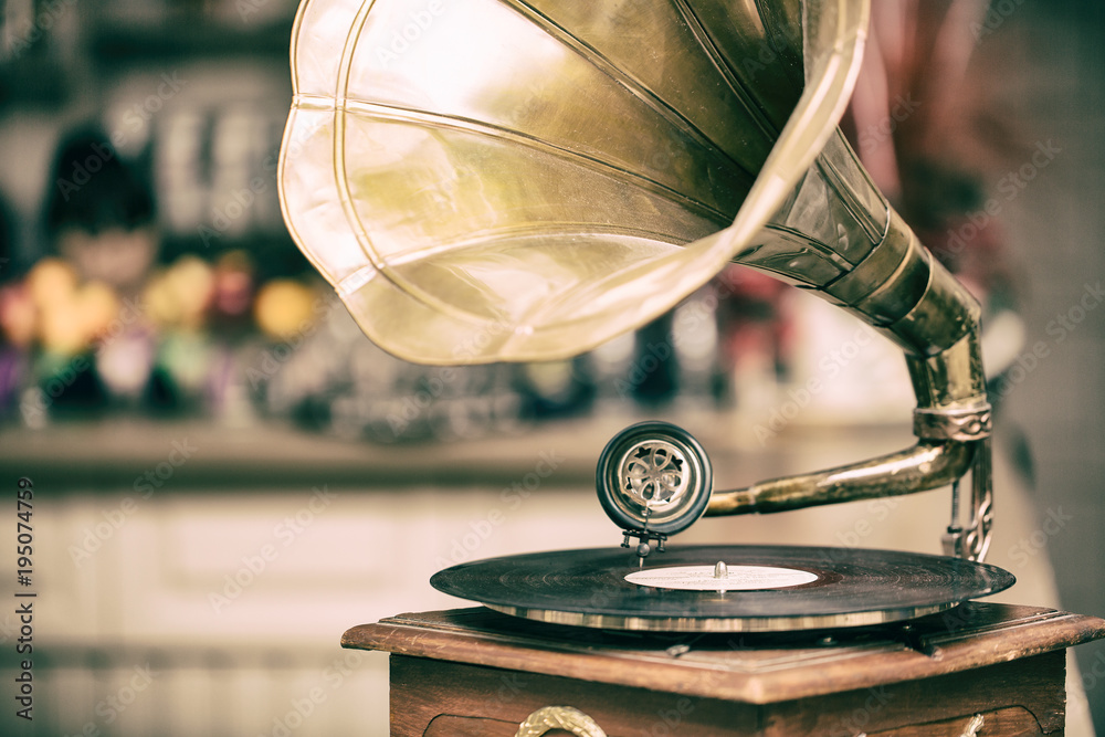 Retro old gramophone radio. Vintage style toned photo - obrazy, fototapety, plakaty 