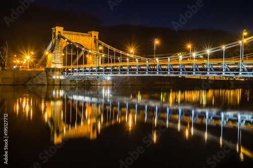 Dekoracja na wymiar  most-grunwaldzki-nad-odra-w-nocy-we-wroclawiu-na-slasku