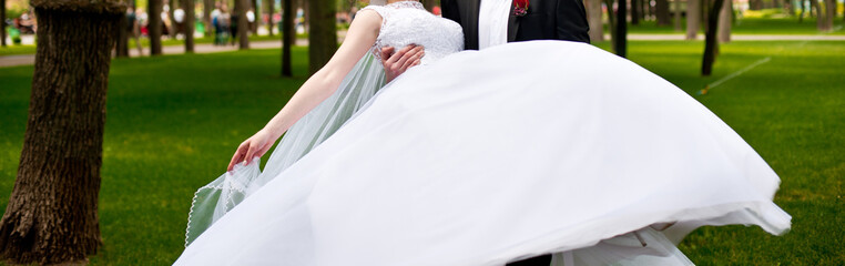 Wall Mural - Bride and groom on wedding day