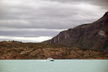 Sticker - Tourist boat in the Argentino Lake, Argentina