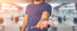© sdecoret - Businessman showing empty hands