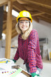 © epiximages - woman_working_loft_helmet_20_12_2017