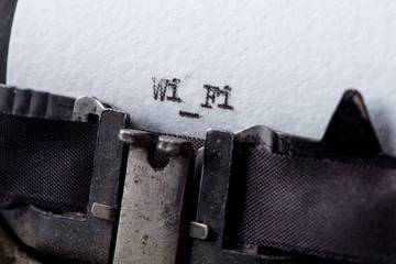 Leinwandbilder - WiFi text message on the typewriter close-up