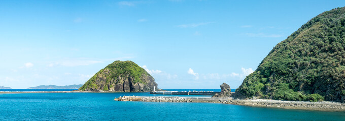 Wall Mural - die insel tokashiki als teil der kerama inselgruppe auf okinawa, japan