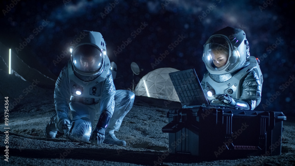 Two Astronauts Collect Rock and Soil Samples on the Alien Planet. Space Travel and Exploration, Finding Habitable Planet, Colonization Concept. - obrazy, fototapety, plakaty 