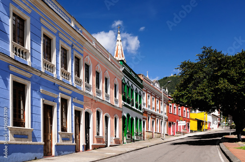 Fotografía Color colonial building in the centre Bogota, Colombia, Latin America